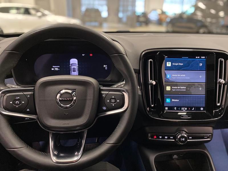 Begagnad Volvo XC40 299 kW (407 HK) 2023 Blå SUV