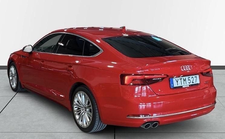 Röd Begagnad 2018 Audi A5 Sportback Proline Halvkombi | 229 900 kr (Bra pris) - Bild 1/4