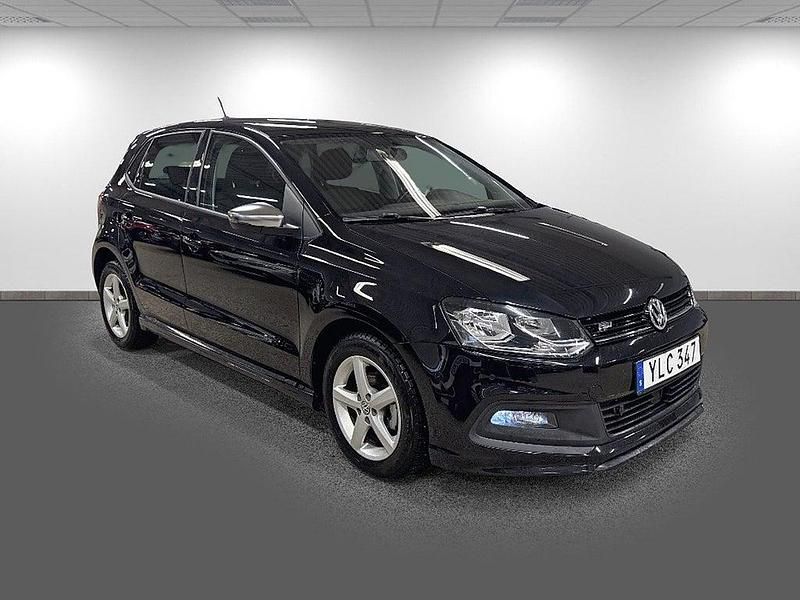 Begagnad VW Polo R-line 90 HK (66 kW) 2017 Svart Halvkombi