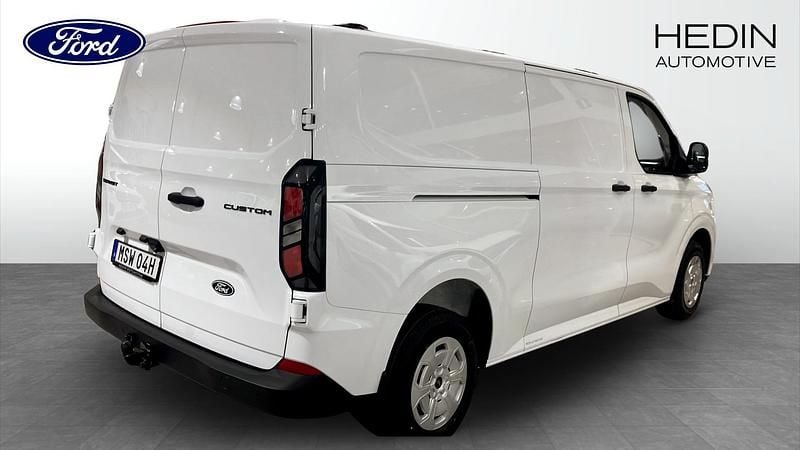 Ny Ford Transit Custom Trend 136 HK (100 kW) 2026 Frozen white
