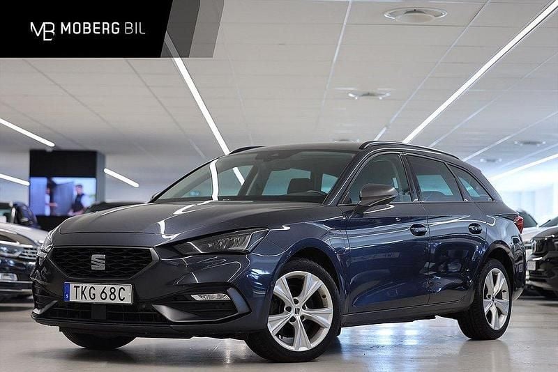 Grå Begagnad 2021 Seat Leon FR Kombi | 209 900 kr (Marknadspris) - Bild 1/3