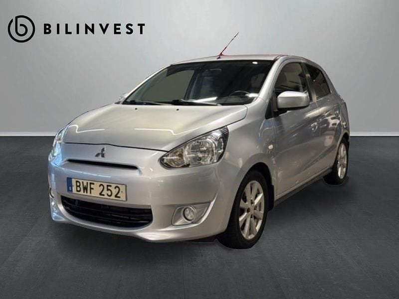Silver Begagnad 2014 Mitsubishi Space Star Elegance Halvkombi | 69 900 kr (Lite dyr) - Bild 1/4