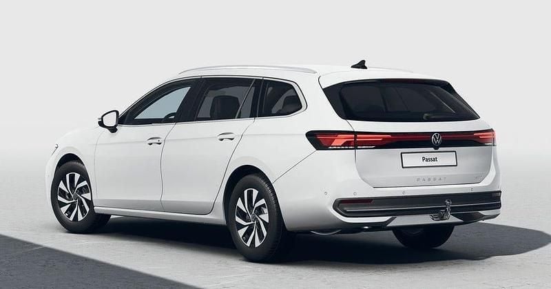 Begagnad VW Passat Business 2024 Kombi