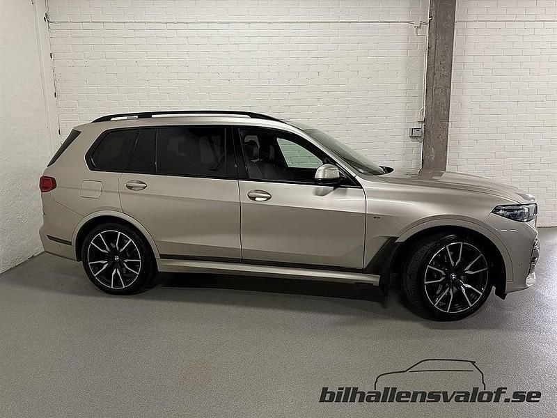 Begagnad BMW X7 M Sport 265 HK (194 kW) 2019 Ljusgrå SUV