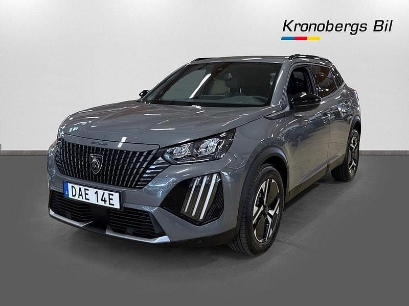 Grå Begagnad 2024 Peugeot 2008 SUV | 219 600 kr (Bra pris) - Bild 1/4