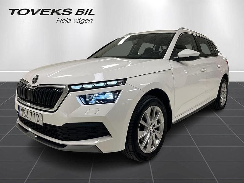 Vit Begagnad 2023 Skoda Kamiq SUV | 229 000 kr (Marknadspris) - Bild 1/4