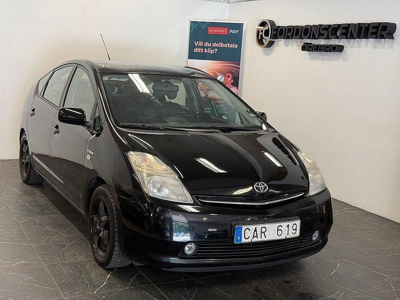 Svart Begagnad 2007 Toyota Prius Halvkombi | 49 900 kr (Marknadspris) - Bild 1/4