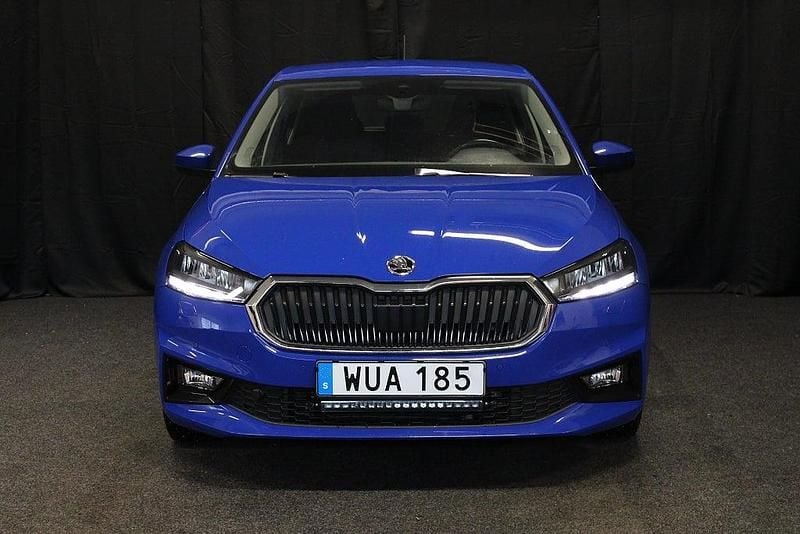 Begagnad Skoda Fabia Comfort 110 HK (80 kW) 2022 Blå Halvkombi