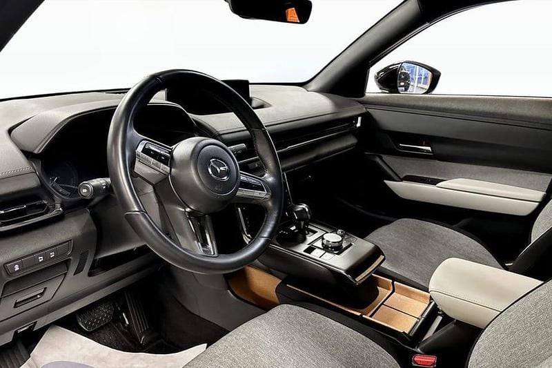 Begagnad Mazda MX30 Exclusive-Line 105 kW (144 HK) 2023 Vit SUV