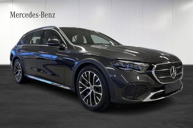Begagnad Mercedes E300 Avantgarde 313 HK (230 kW) 2024 Grå Kombi