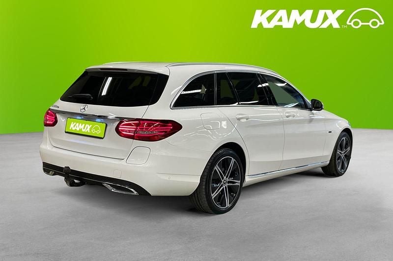Begagnad Mercedes C300e 306 HK (225 kW) 2020 Vit Kombi
