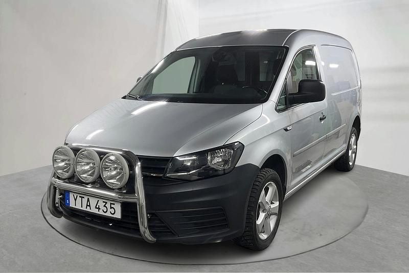 Silver Begagnad 2018 VW Caddy Maxi Minibuss | 199 000 kr (Marknadspris) - Bild 1/4