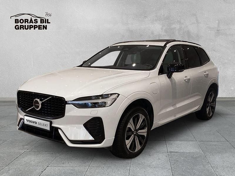 Vit Begagnad 2023 Volvo XC60 Plus SUV | 519 000 kr (Lite dyr) - Bild 1/4