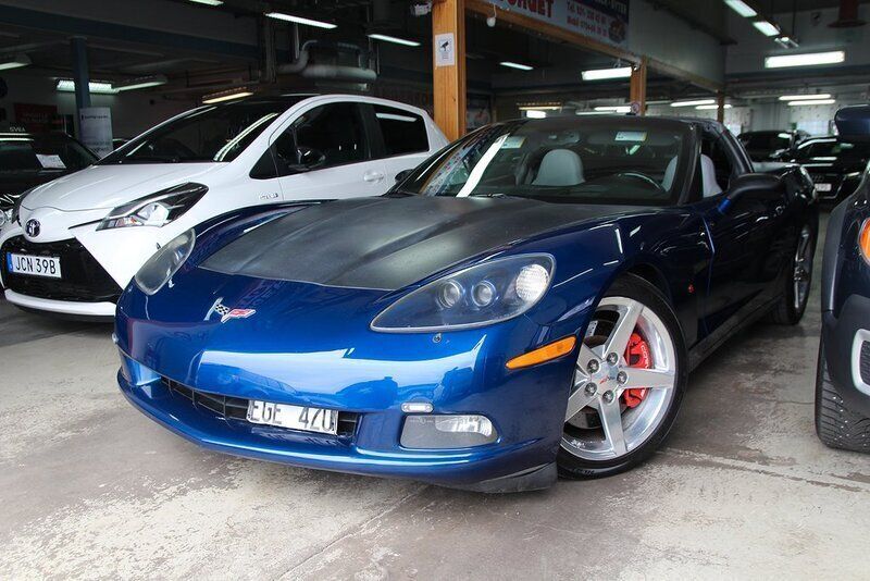 Flerfärgad Begagnad 2005 Chevrolet Corvette Sportkupé | 240 000 kr (Lite dyr) - Bild 1/4