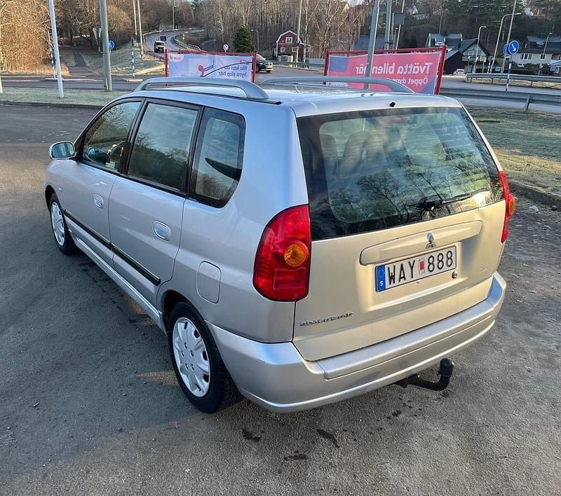 Begagnad Mitsubishi Space Star 111 HK (81 kW) 2004 Minibuss