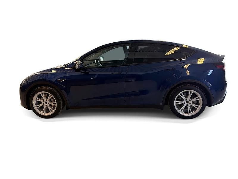 Begagnad Tesla Model Y Long Range AWD 378 kW (514 HK) 2022 Blå SUV