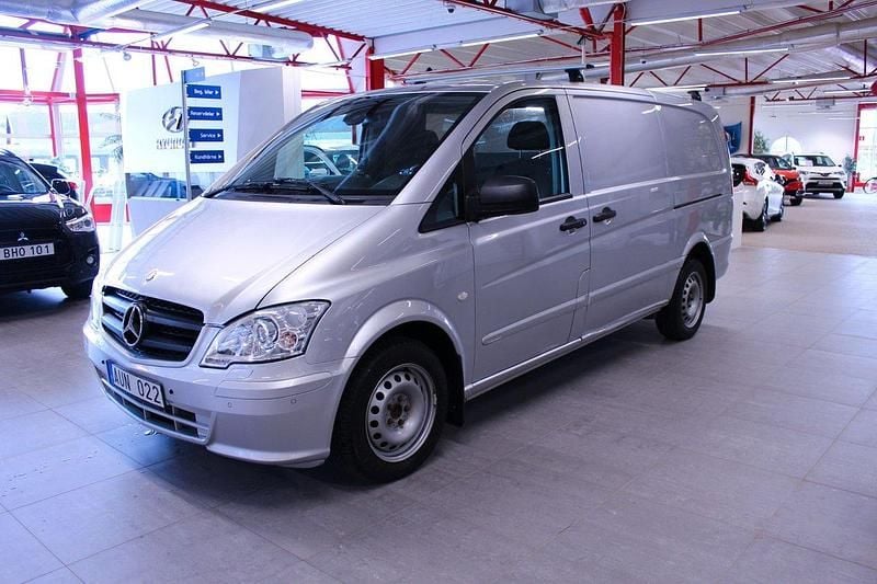 Silver Begagnad 2013 Mercedes Vito Minibuss | 79 000 kr (Marknadspris) - Bild 1/4