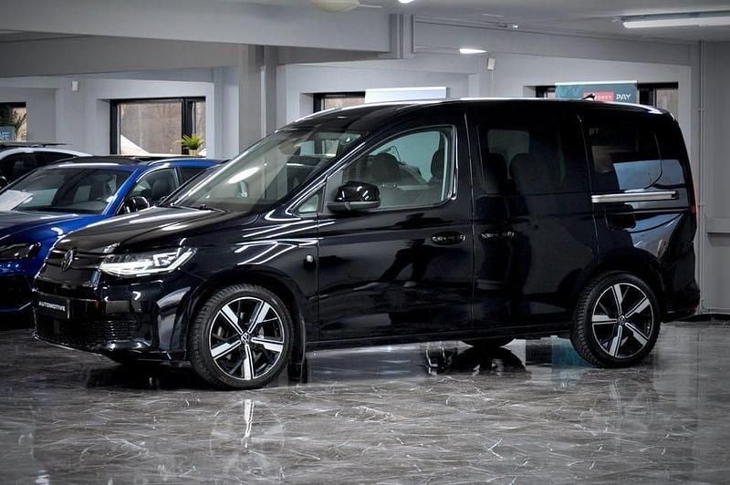 Begagnad VW Caddy 122 HK (89 kW) 2023 Silver Minibuss