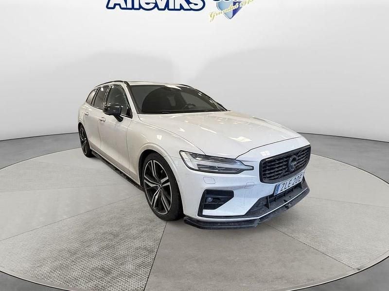 Vit Begagnad 2020 Volvo V60 R-Design Kombi | 309 000 kr - Bild 1/4