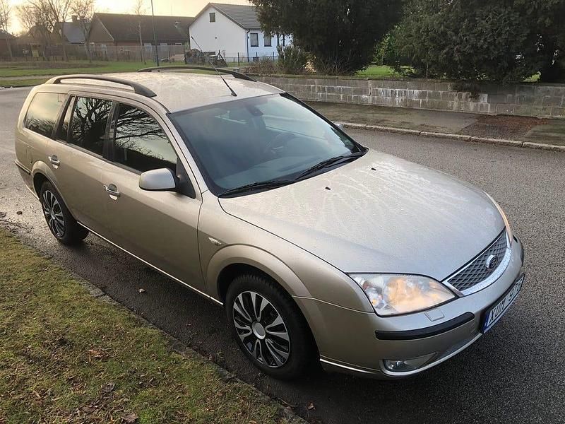 Begagnad Ford Mondeo 145 HK (106 kW) 2006 Kombi