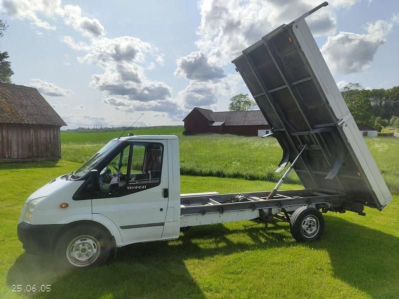 Vit Begagnad 2013 Ford Transit | 129 900 kr (Marknadspris) - Bild 1/4