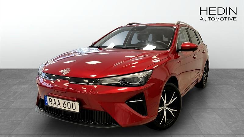 Röd (red) Begagnad 2022 MG MG5 EV Luxury Kombi | 229 900 kr (Dyr) - Bild 1/4