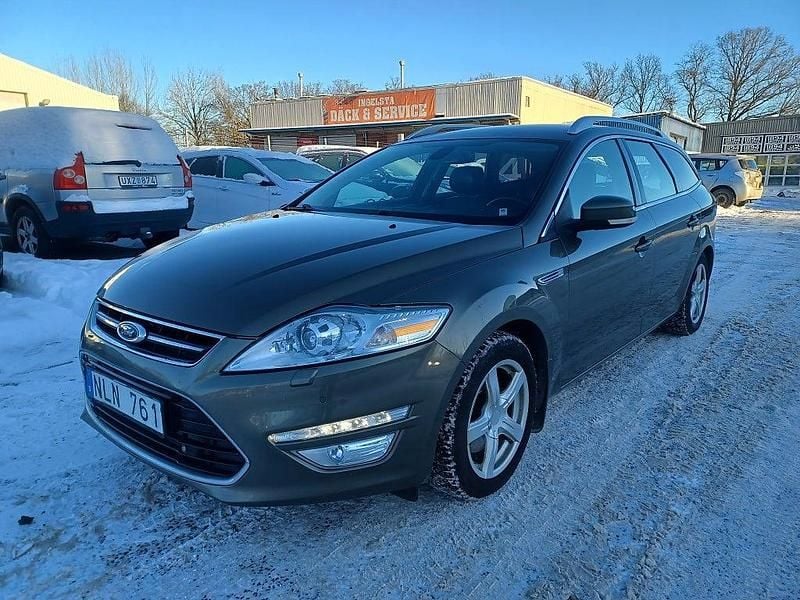 Grön Begagnad 2012 Ford Mondeo Business Edition Kombi | 25 000 kr (Superpris) - Bild 1/4