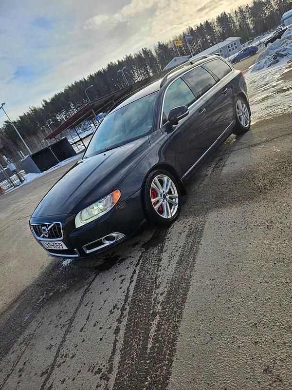 Begagnad Volvo V70 215 HK (158 kW) 2012 Grå/blå Kombi