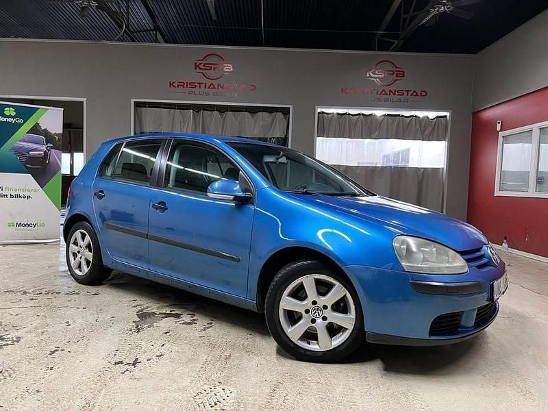 Blå Begagnad 2003 VW Golf IV Trendline Halvkombi | 24 900 kr (Marknadspris) - Bild 1/4