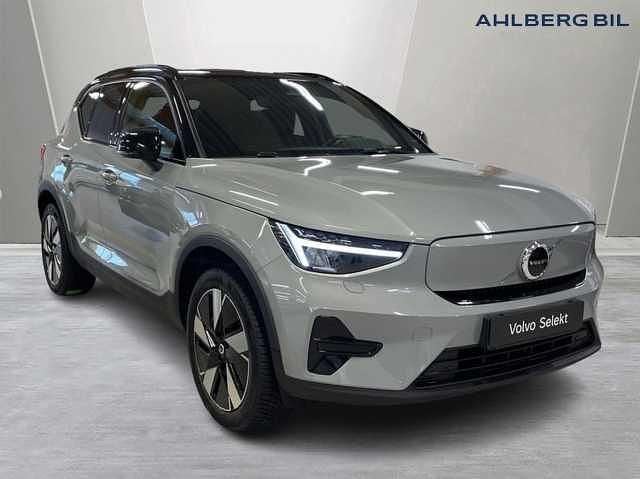 Begagnad Volvo XC40 Core 188 kW (256 HK) 2024 Grå SUV