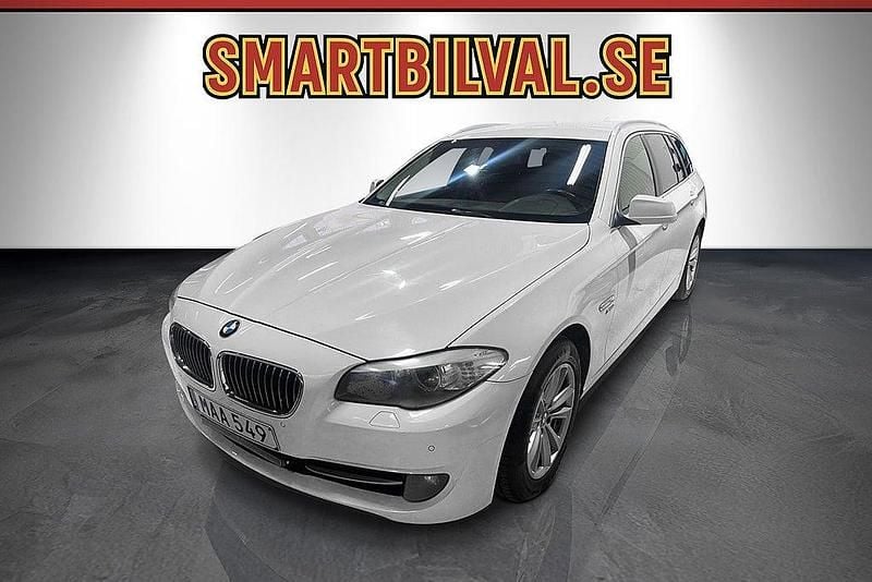 Begagnad BMW 525 218 HK (160 kW) 2011 Vit Kombi