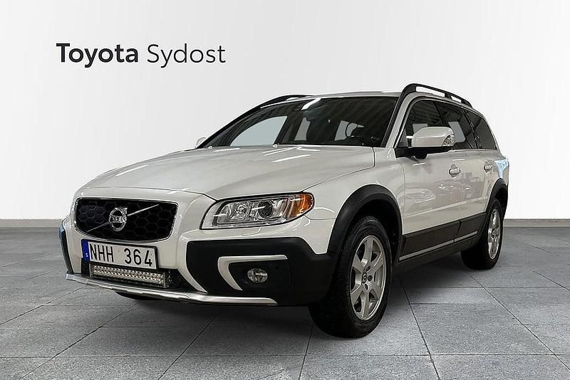 Vit Begagnad 2013 Volvo XC70 Summum SUV | 244 000 kr (Marknadspris) - Bild 1/4