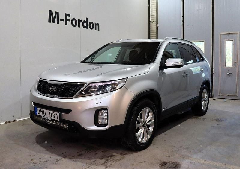 Grå Begagnad 2012 Kia Sorento SUV | 119 900 kr (Marknadspris) - Bild 1/4