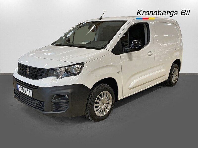 Vit Begagnad 2021 Peugeot Partner Minibuss | 164 500 kr (Marknadspris) - Bild 1/4