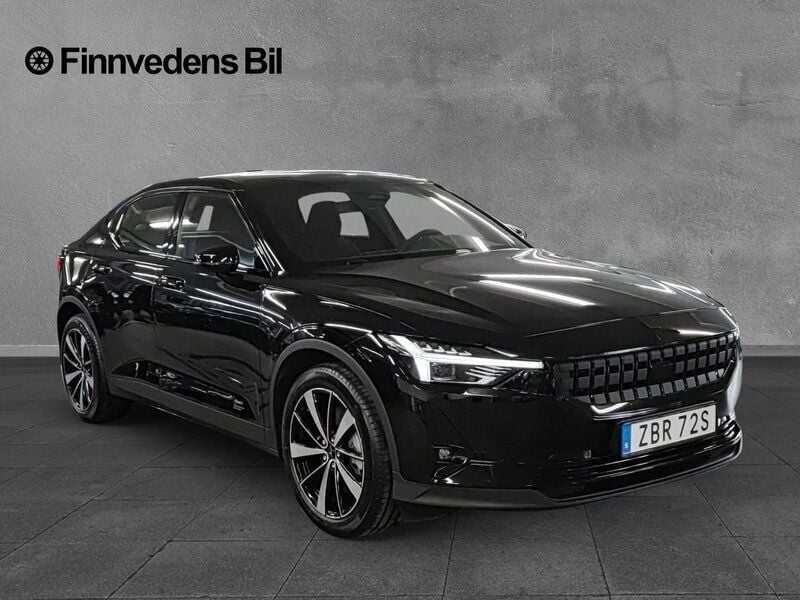 Svart Begagnad 2022 Polestar 2 Plus Sedan | 419 800 kr (Marknadspris) - Bild 1/1