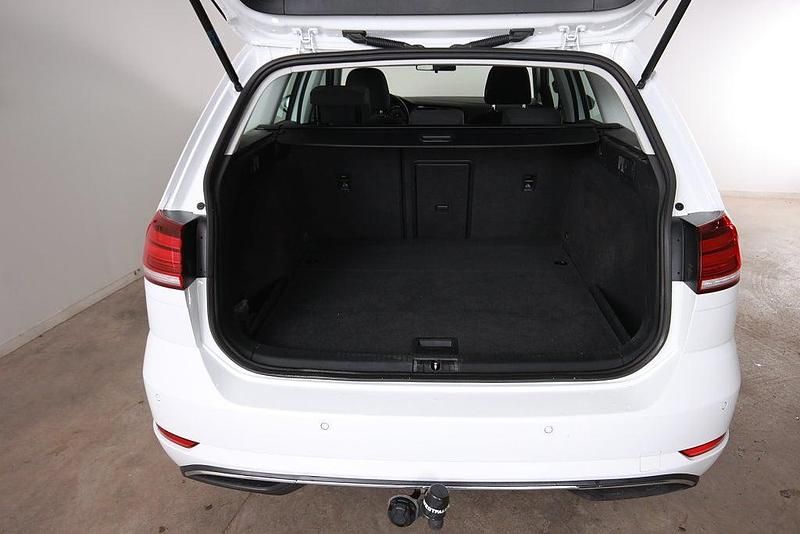 Begagnad VW Golf VIII GT 150 HK (110 kW) 2020 Vit Kombi