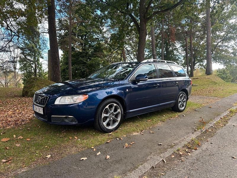 Blå Begagnad 2012 Volvo V70 Ocean Race Kombi | 67 500 kr (Lite dyr) - Bild 1/4