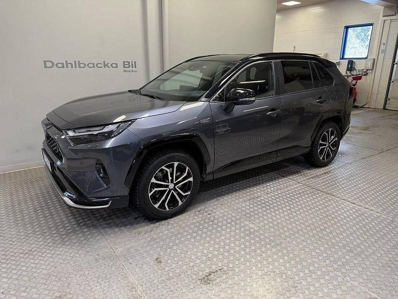 Begagnad Toyota RAV4 306 HK (225 kW) 2024 Grå SUV