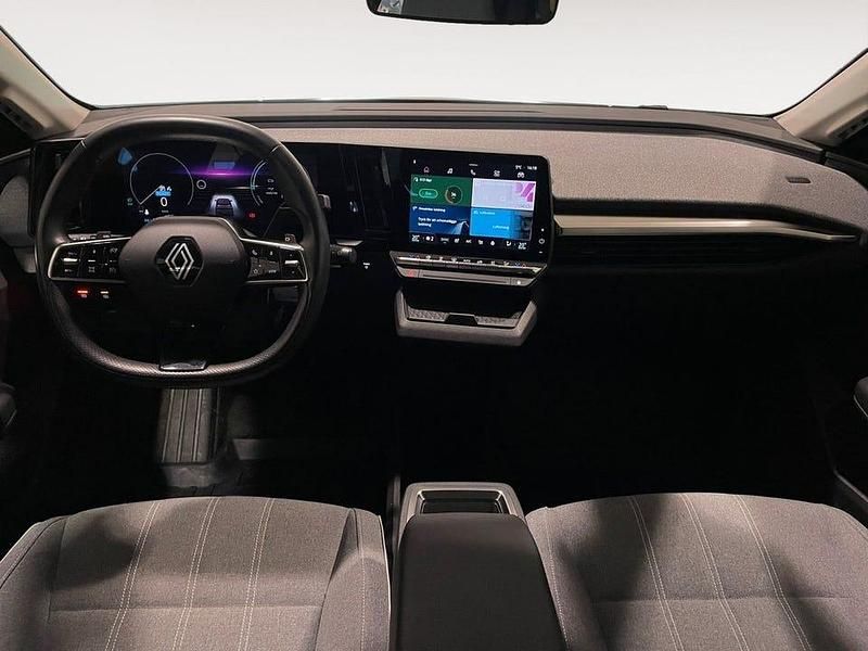 Begagnad Renault Mégane IV Equilibre 96 kW (131 HK) 2023 Röd