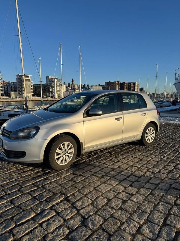 Begagnad VW Golf VI 122 HK (89 kW) 2010 Halvkombi