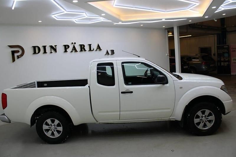 Begagnad Nissan Navara 171 HK (125 kW) 2007 Vit Pickup