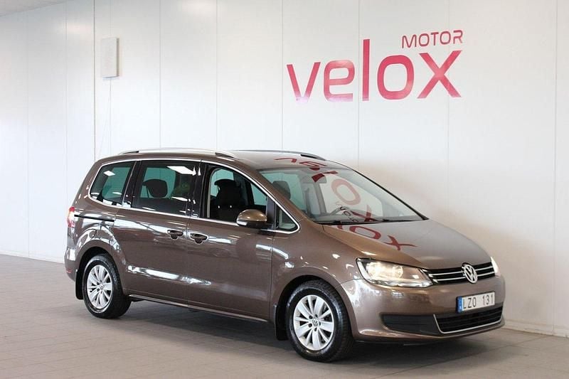 Brun Begagnad 2011 VW Sharan Minibuss | 129 900 kr (Marknadspris) - Bild 1/4