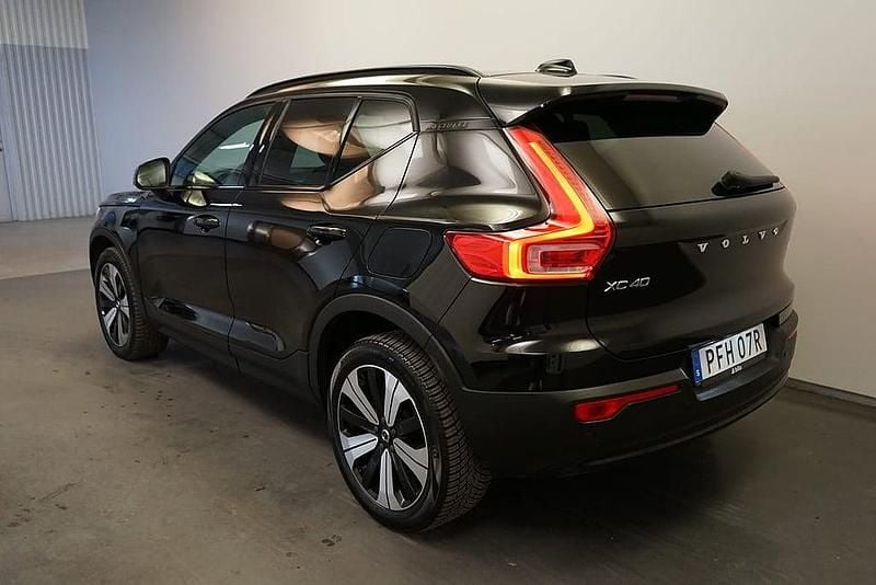 Begagnad Volvo XC40 Ultimate 185 kW (252 HK) 2022 Svart SUV