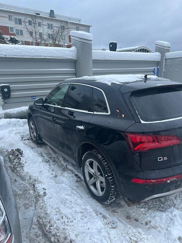 Begagnad 2019 Audi Q5 SUV | 300 000 kr (Bra pris) - Bild 1/4