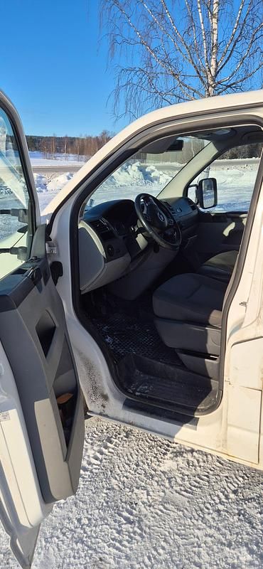 Begagnad VW T5 102 HK (75 kW) 2011 Van