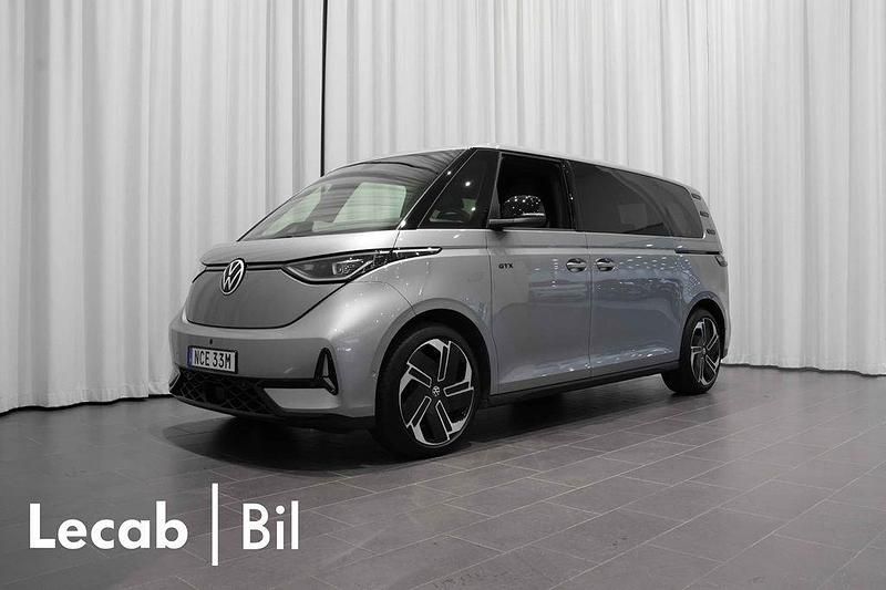 Silver (mono silver metallic) Begagnad 2025 VW ID. Buzz GTX Minibuss | 749 500 kr - Bild 1/4