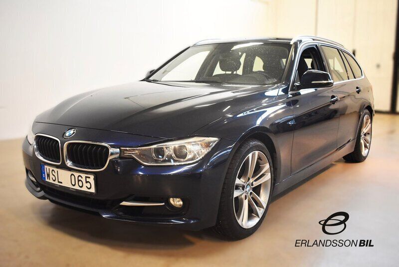 Blå Begagnad 2013 BMW 328 Sport Line Kombi | 179 900 kr (Marknadspris) - Bild 1/4