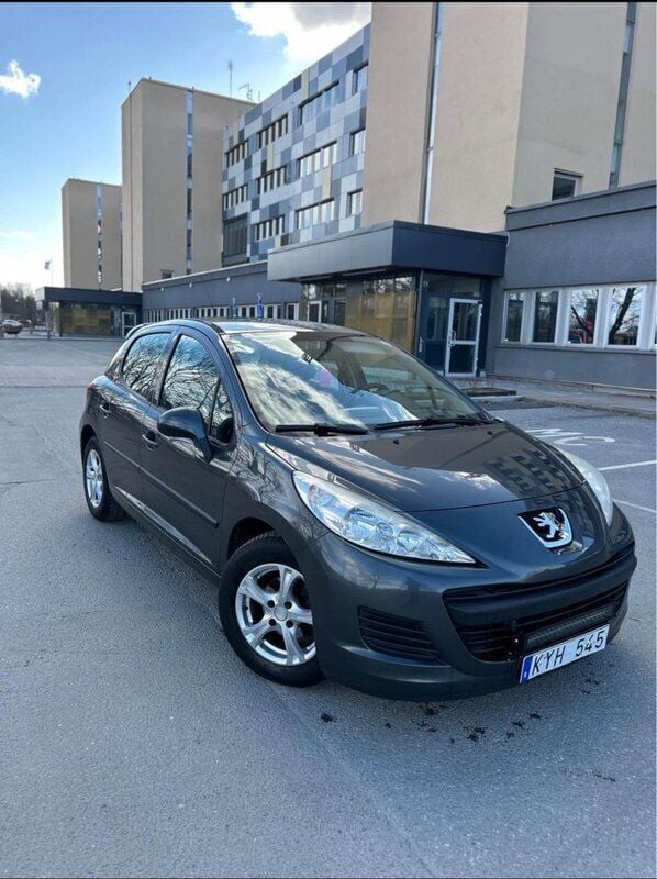 Grå Begagnad 2010 Peugeot 207 Halvkombi | 46 000 kr (Marknadspris) - Bild 1/4