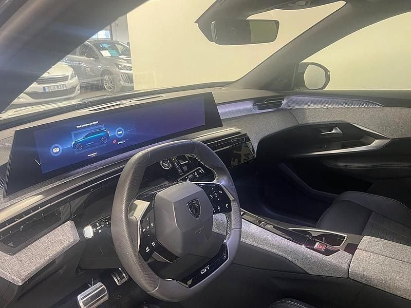 Begagnad Peugeot 5008 GT 146 HK (107 kW) 2025 Grå SUV
