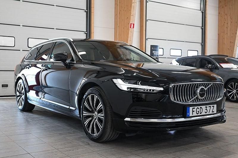 Begagnad Volvo V90 Inscription 253 HK (186 kW) 2020 Svart Kombi